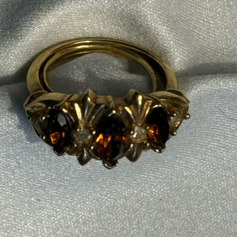 Avon 1973 Royal Occasion Smoky Topaz ring - Picture 9 of 13